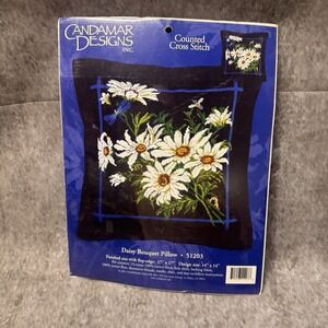 Vtg 2001 Candamar Designs Daisy Bouquet Pillow Counted Cross Stitch 51203 Kit
